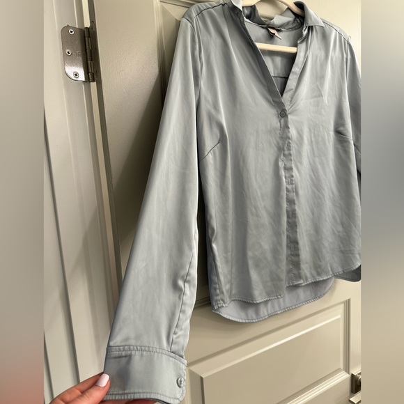 H & M blue/grey blouse - Picture 3 of 3